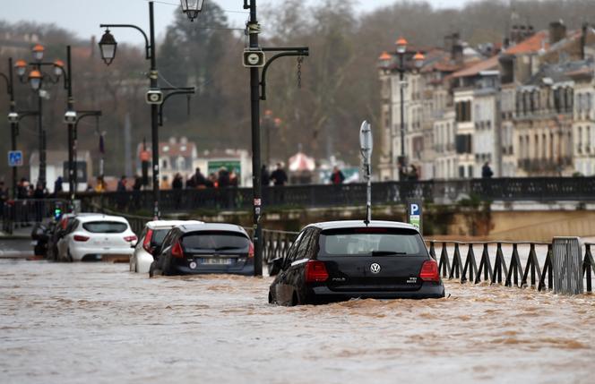 In the streets of Bayonne (Pyrénées-Atlantiques), December 10, 2021.