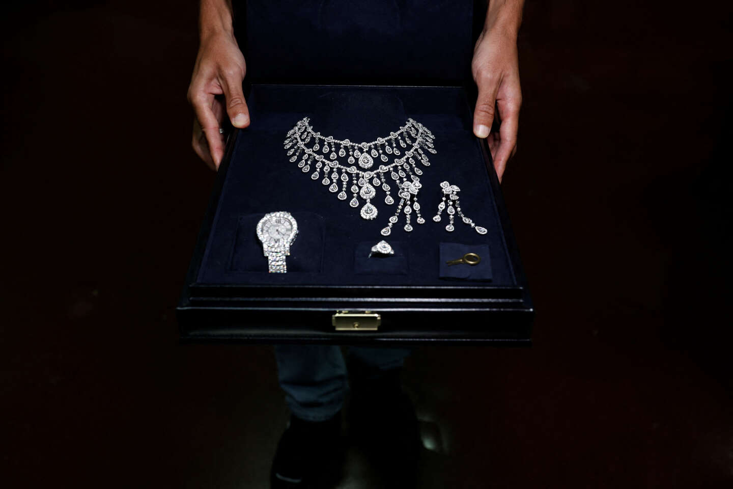 W Brazylii zawstydzająca szkatułka na biżuterię Jaira Bolsonaro
