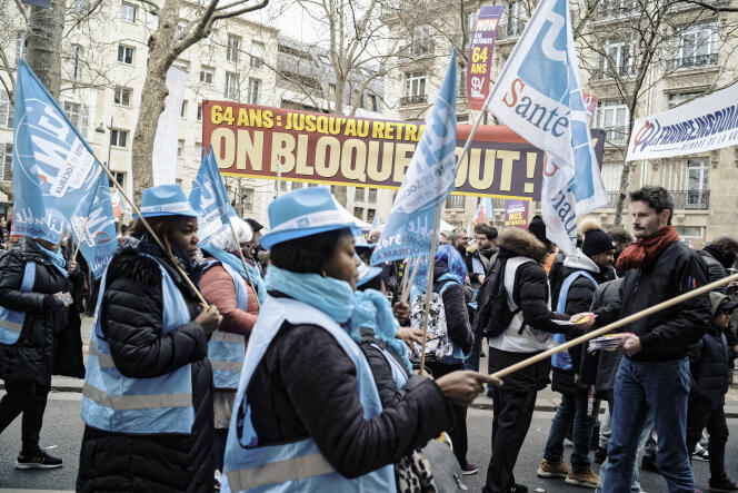 Lors de la manifestation contre la réforme des retraites, à Paris, le 7 mars 2023.