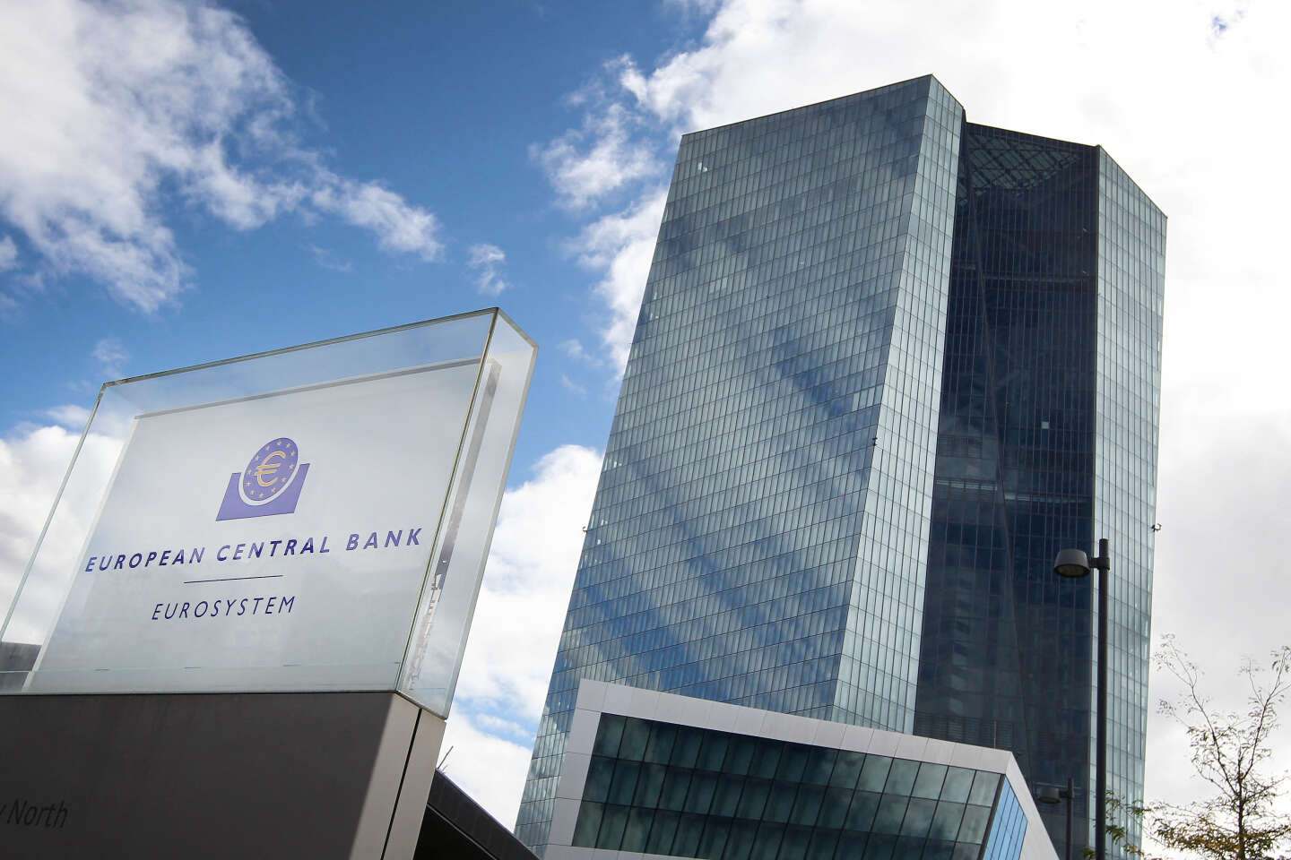 Central banks, an increasingly active bulwark against financial market failures
