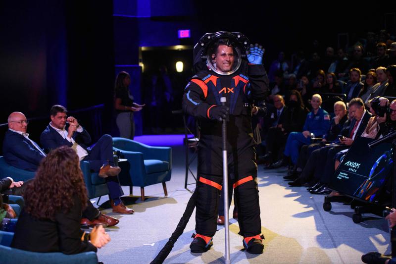 La NASA dévoile le futur scaphandre lunaire des astronautes
