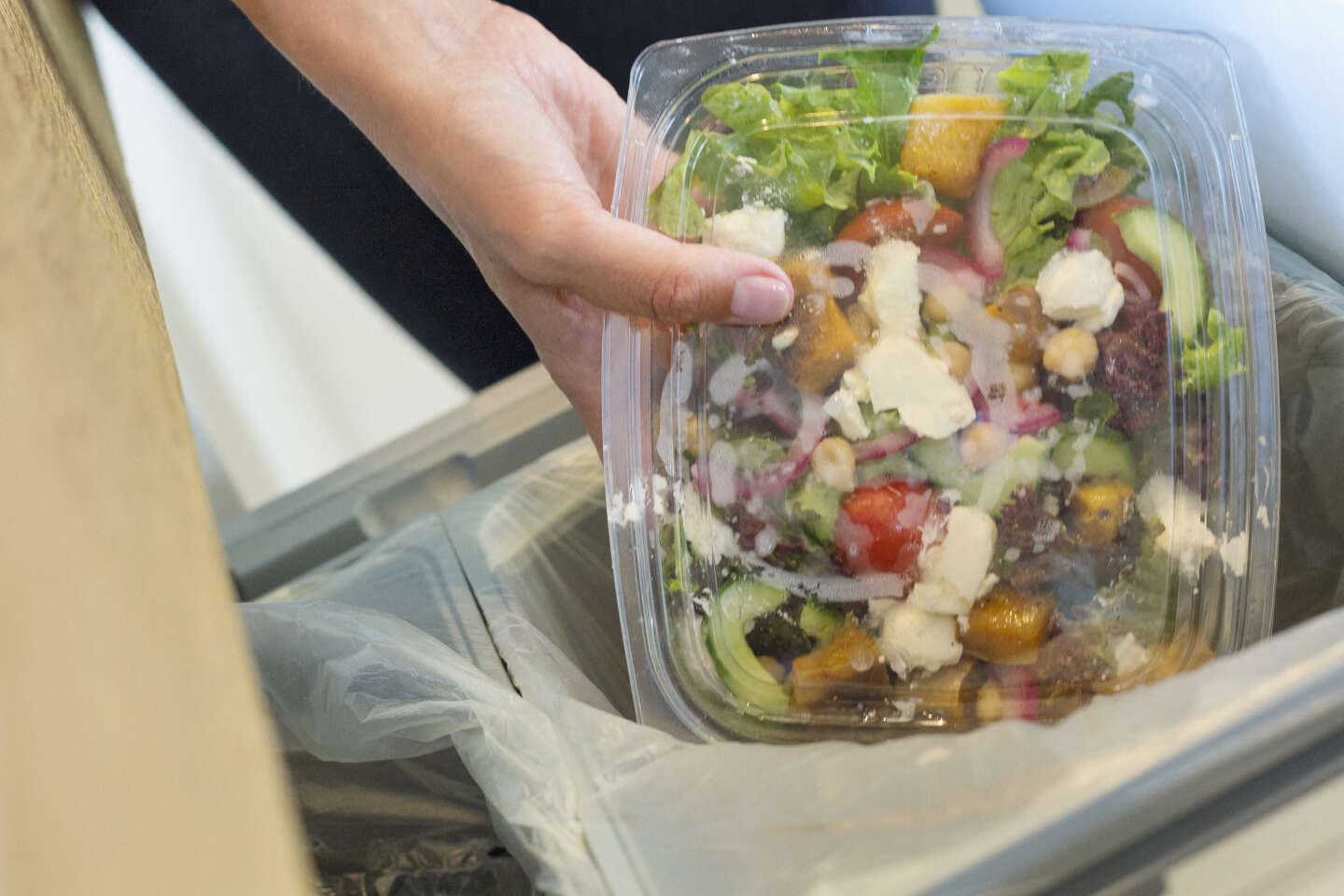 Company restaurants go zero waste