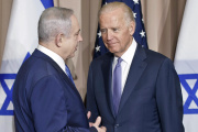 Binyamin Netanyahu and Joe Biden in Davos, Switzerland, on January 21, 2016.