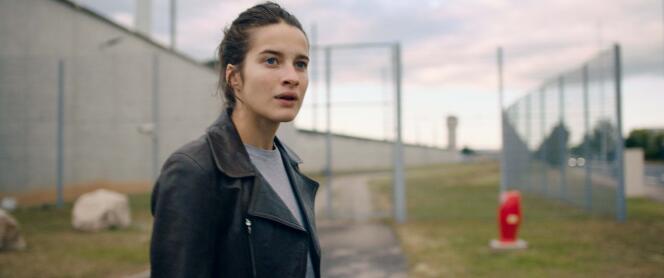 Madeleine (Rebecca Marder) dans « De grandes espérances », de Sylvain Desclous.