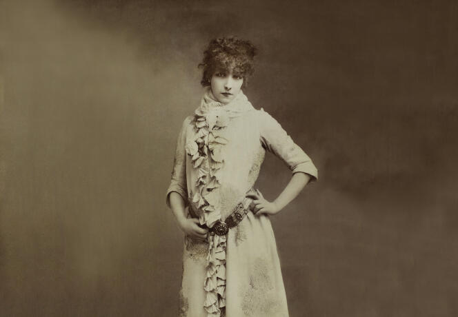 Photographie de Sarah Bernhardt, datant de 1887.
