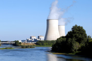 The cooling towers of the Golfech nuclear power plant (Tarn-et-Garonne), on the banks of the Garonne, July 19, 2019.