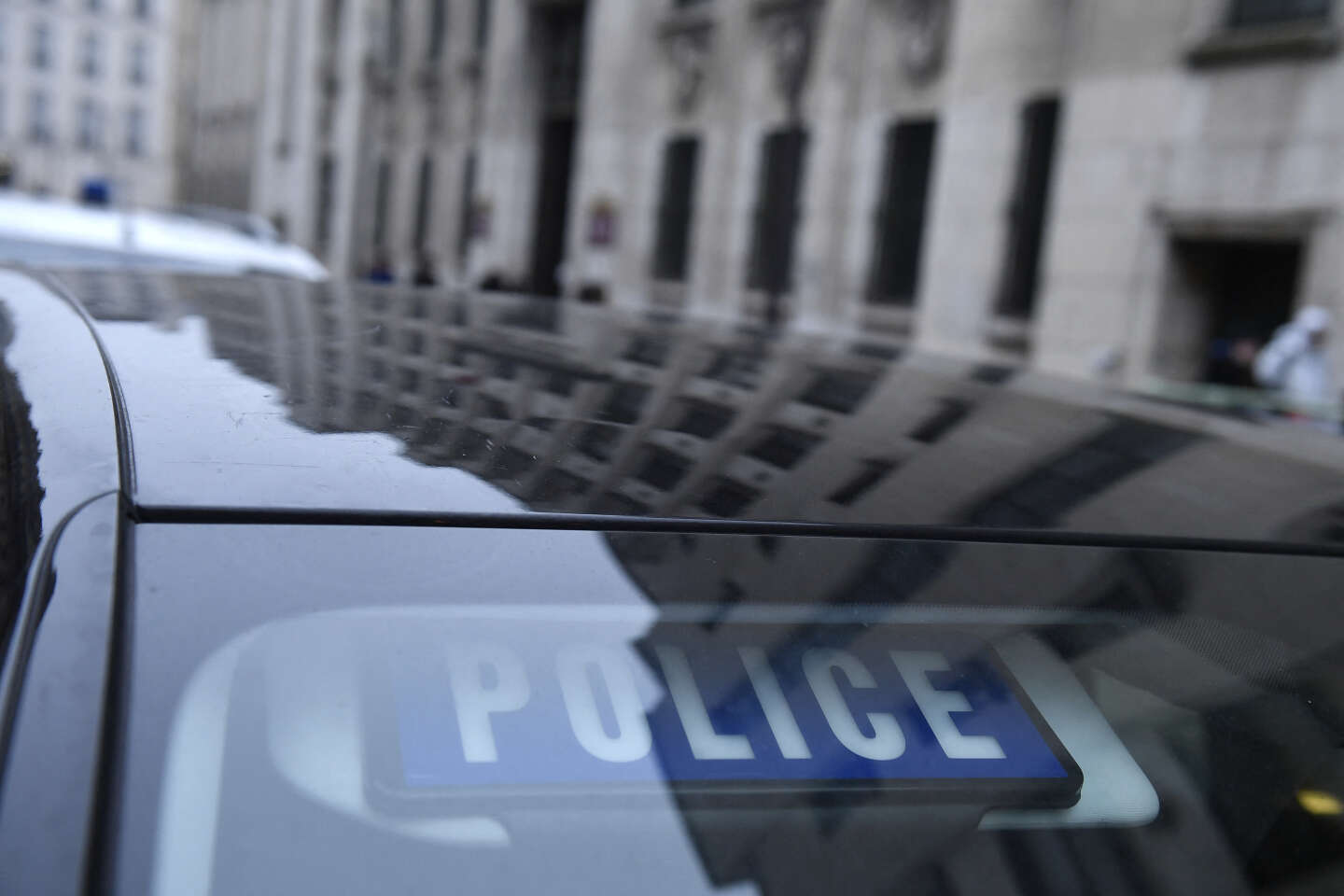 In Paris wurde eine Universitätsprofessorin mit einem Messer getötet, ihr Ex-Mann angeklagt