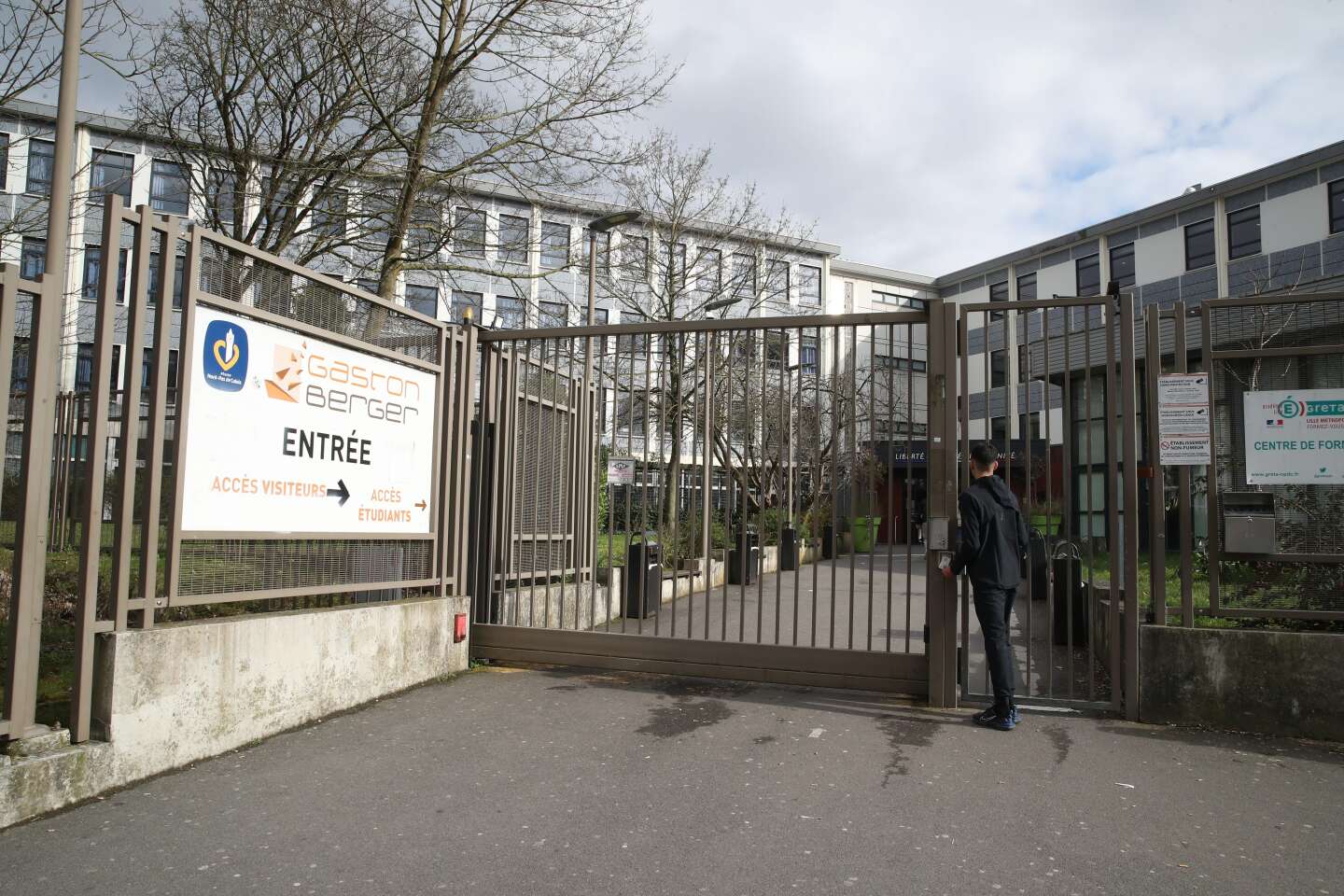 Deux enquêtes ouvertes après la mort d’un lycéen après un arrêt cardiaque à Lille pendant le bac