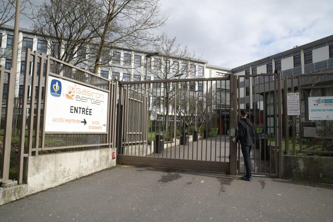 L’entrée du lycée Gaston-Berger, à Lille, le 21 mars 2023.