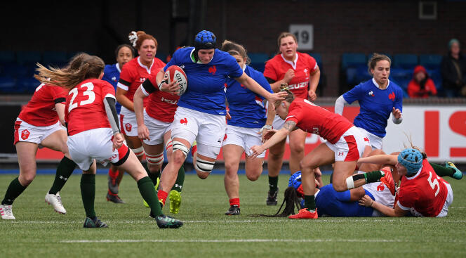 Audrey Forlani (center), here against Wales in 2020 in Cardiff, is the new captain of Les Bleues.