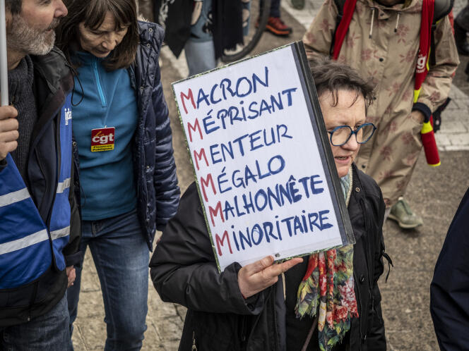 Dans le cortège de la manifestation contre la réforme des retraites, à Besançon, le 23 mars 2023.