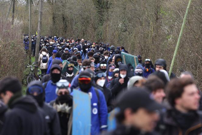 Manifestación contra megacuencas en Sainte-Soline, 25 de marzo de 2023.