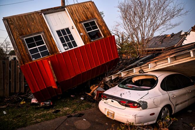Les dégâts causés par le passage d’une tornade à Rolling Fork, dans le Mississippi, le 25 mars 2023.