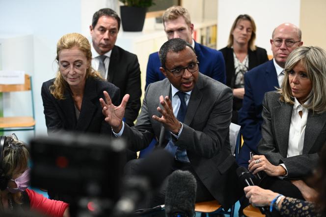 The Secretary of State for Children, Charlotte Caubel, the Minister of National Education, Pap Ndiaye, and Brigitte Macron, during a trip dedicated to the fight against bullying at school, at the Louis- Braille, in Esbly (Seine-et-Marne), November 7, 2022. 