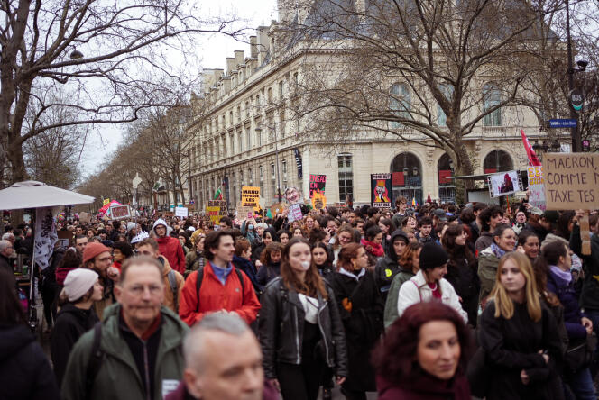 In the procession of the demonstration in Paris, March 28, 2023.