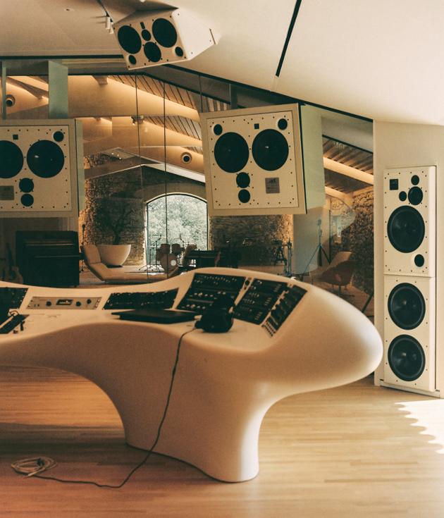 The good vibrations of the Miraval studio Time News