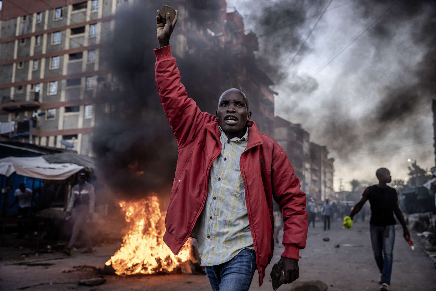 A Nairobi, des manifestations, des pillages et une dangereuse escalade entre les hommes forts du pays