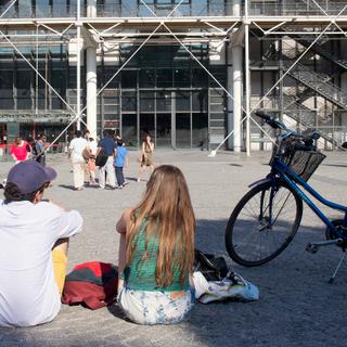 Paris by bike 10 sites to discover on two wheels