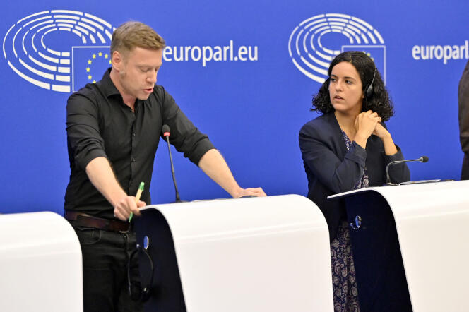The German Martin Schirdewan and the French Manon Aubry of the group The Left at the European Parliament, in Strasbourg, on September 13, 2022.