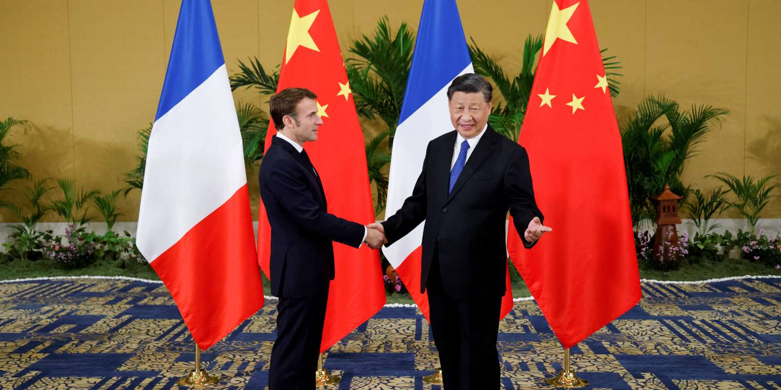  Emmanuel Macron et Xi Jinping, en Indonésie, le 15 novembre 2022. 