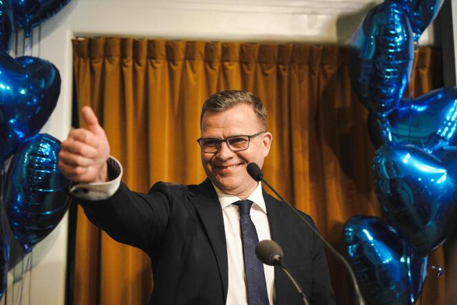 Petteri Orpo, Vorsitzender der National Alliance Party, wird am 2. April 2023 in Helsinki zum Sieger der finnischen Parlamentswahlen erklärt.