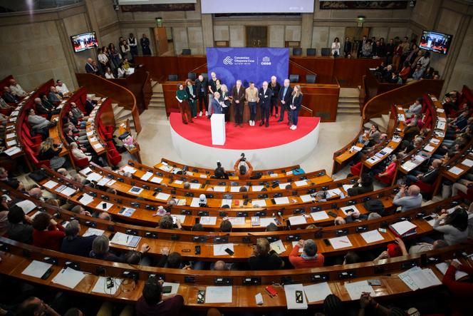 Lors de la clôture de la dernière session de la convention citoyenne sur la fin de vie au palais d’Iéna, à Paris, le 2 avril 2023.
