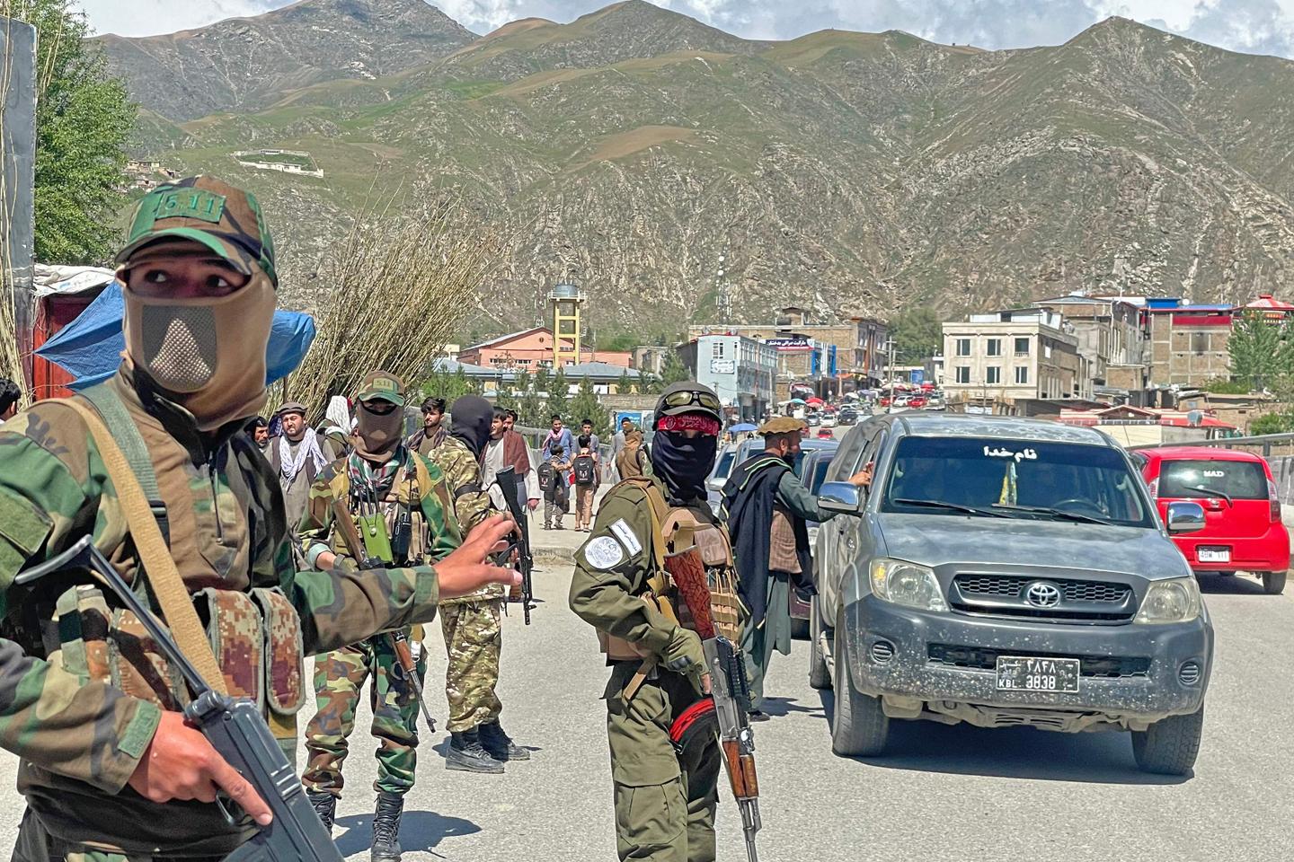 Taliban prohibit Afghan women from working with United Nations