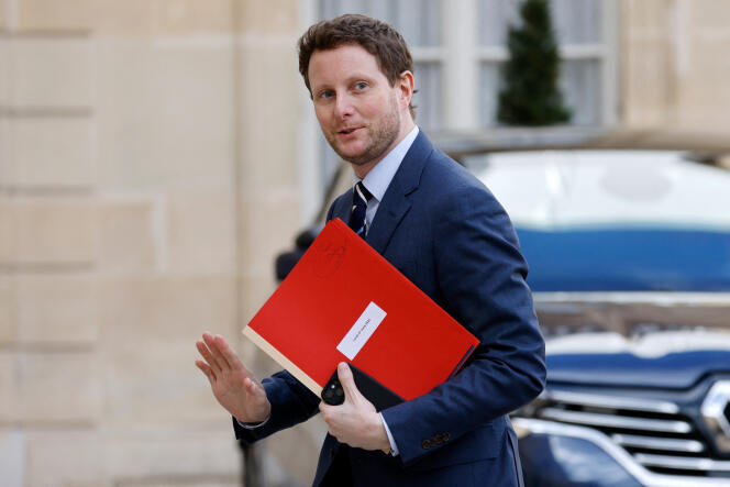 El Ministro Delegado de Transportes, Clément Beaune, en París, 27 de marzo de 2023. 