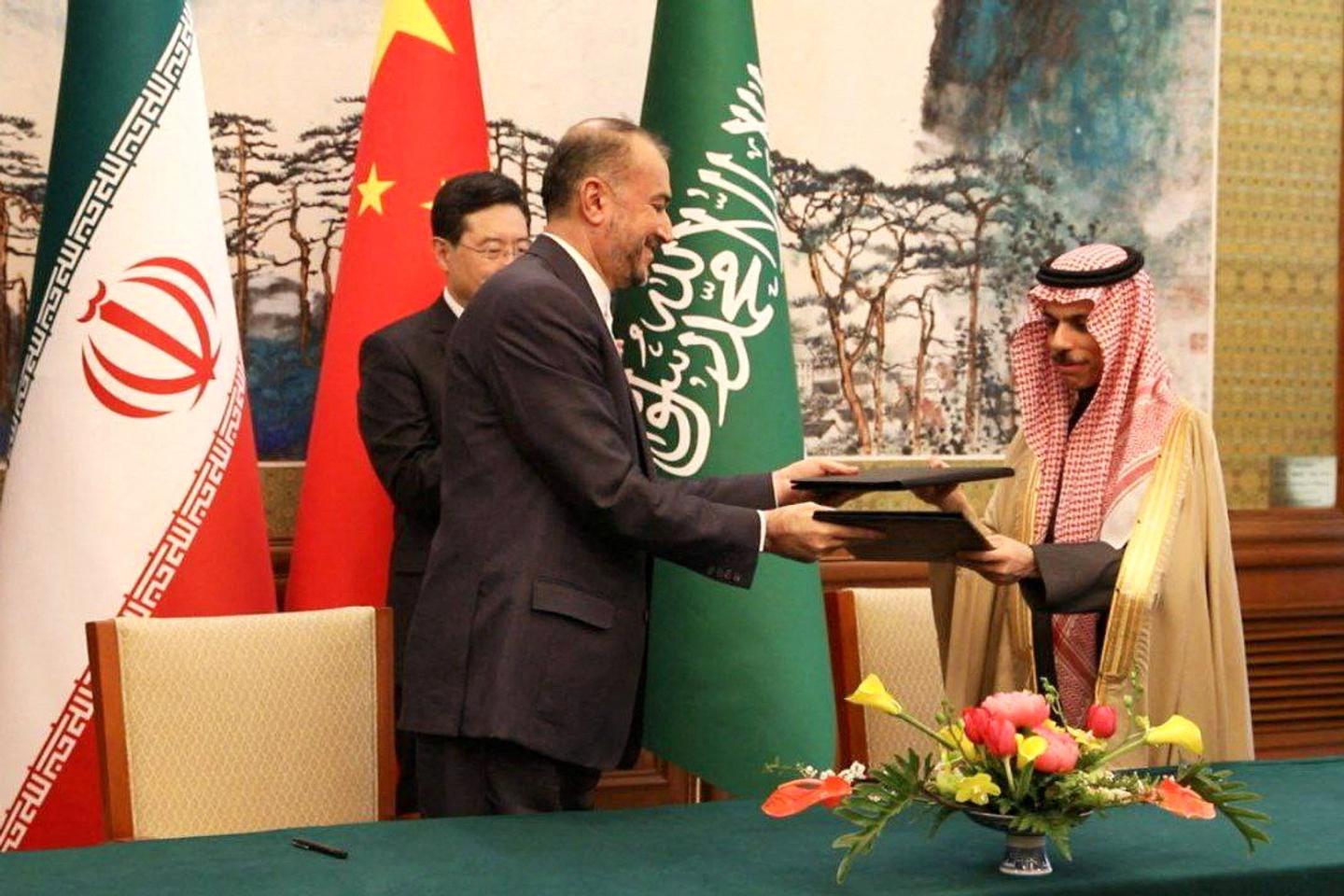 Irán y Arabia Saudita normalizan lazos diplomáticos durante reunión en Beijing