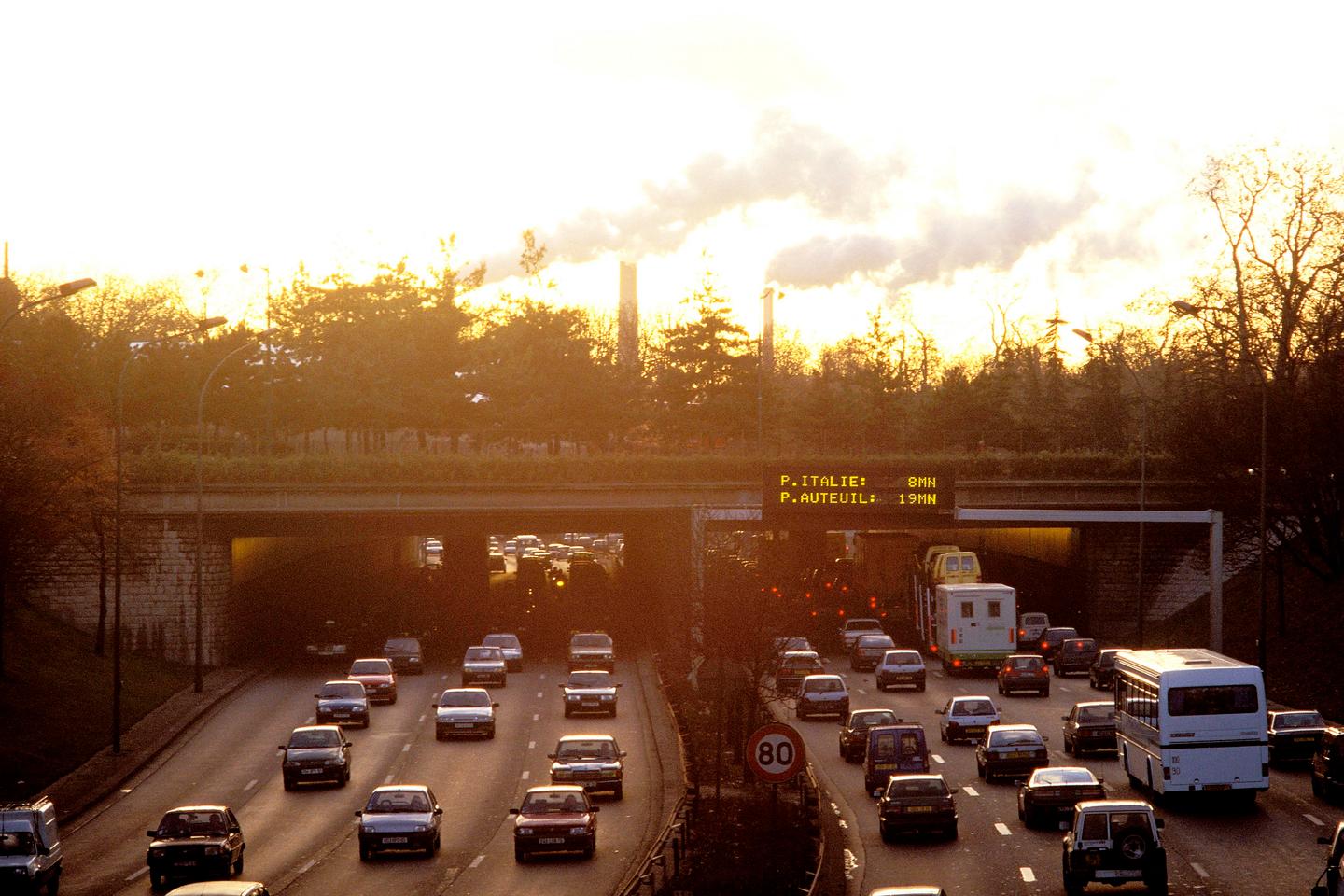 Fine particle pollution blamed for nearly 240,000 EU deaths in 2022
