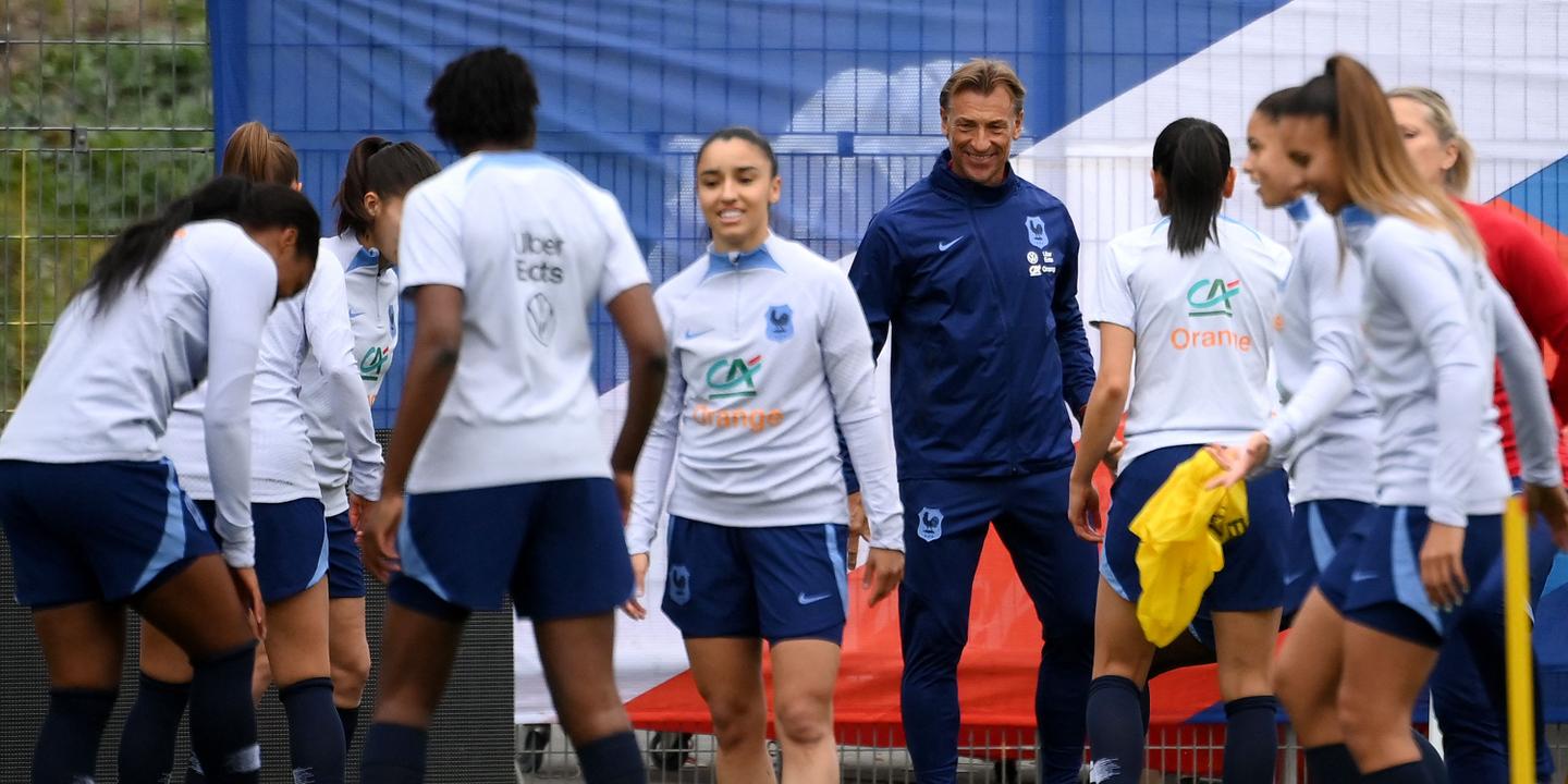 follow the friendly match of the French women's football team Archysport