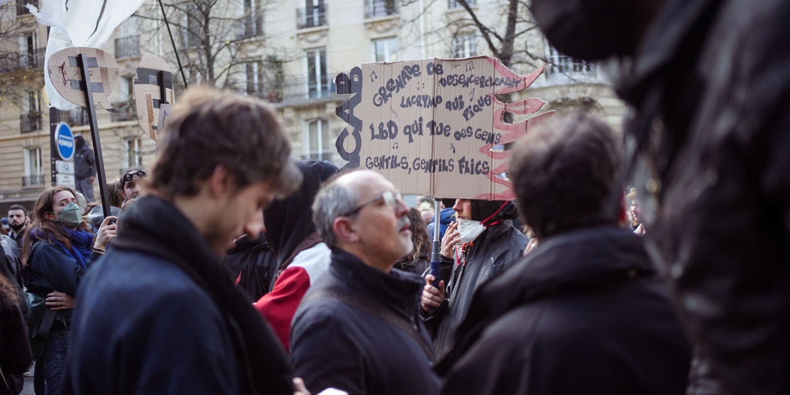 Lors de la manifestation contre la réforme des retraites, à Paris, le 6 avril 2023.