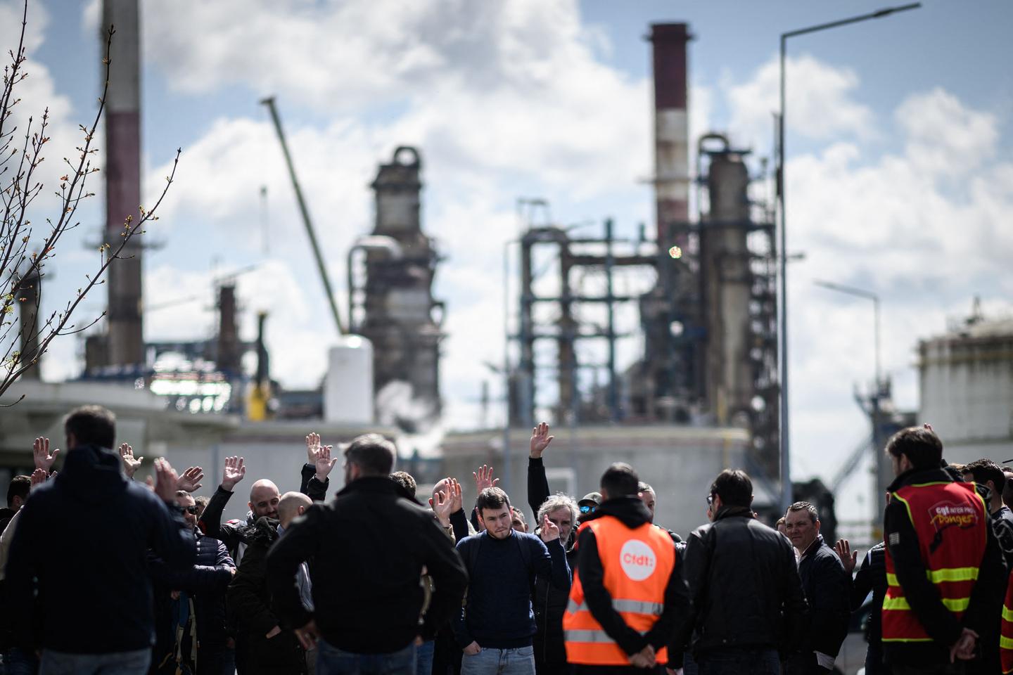 Ante Semana Santa, el movimiento social se frena en las refinerías para perdurar en el tiempo