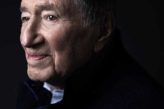 Etienne-Emile Baulieu à l’hôpital du Kremlin-Bicêtre, le 17 mars 2023.