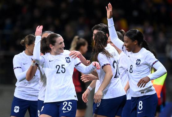 Les Bleues świętowali swoje zwycięstwo.