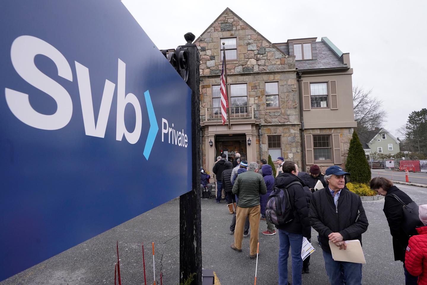 «El primer ‘pánico bancario de la era Twitter’ se materializó con la caída de Silicon Valley Bank»