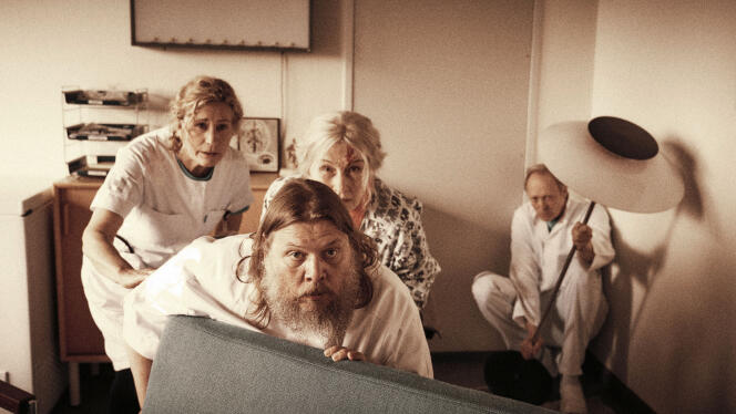 Balder (Nicolas Bro) dans la série « L’Hôpital et ses fantômes – Exodus », de Lars von Trier.