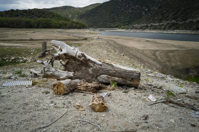 Vue du bassin de la Têt, dans les Pyrénées-Orientales, en avril 2023.