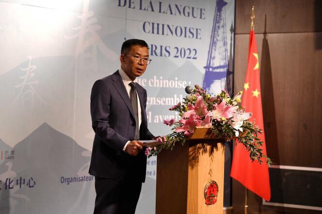 El embajador chino en Francia, Lu Shaye, en el Centro Cultural de China el 21 de abril de 2022 en París.