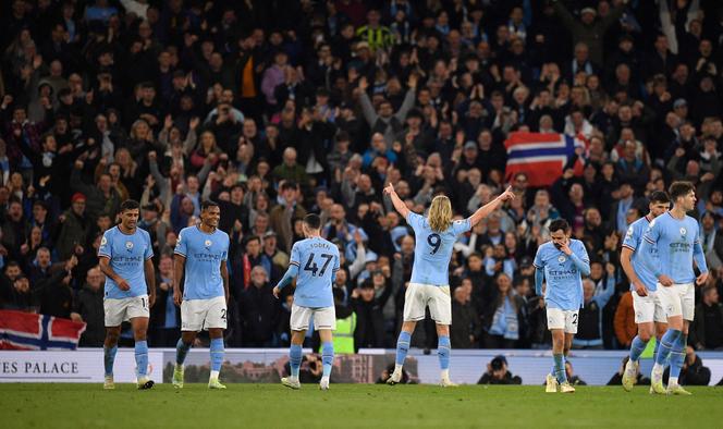 Man City crush Arsenal as Erling Haaland breaks Premier League scoring ...