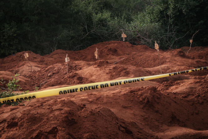 Exhumation of the 90 bodies found in the Shakahola forest, near Malindi, on April 25, 2023. The victims, including many children, died of starvation after a radical fast supposed to bring them closer to God.