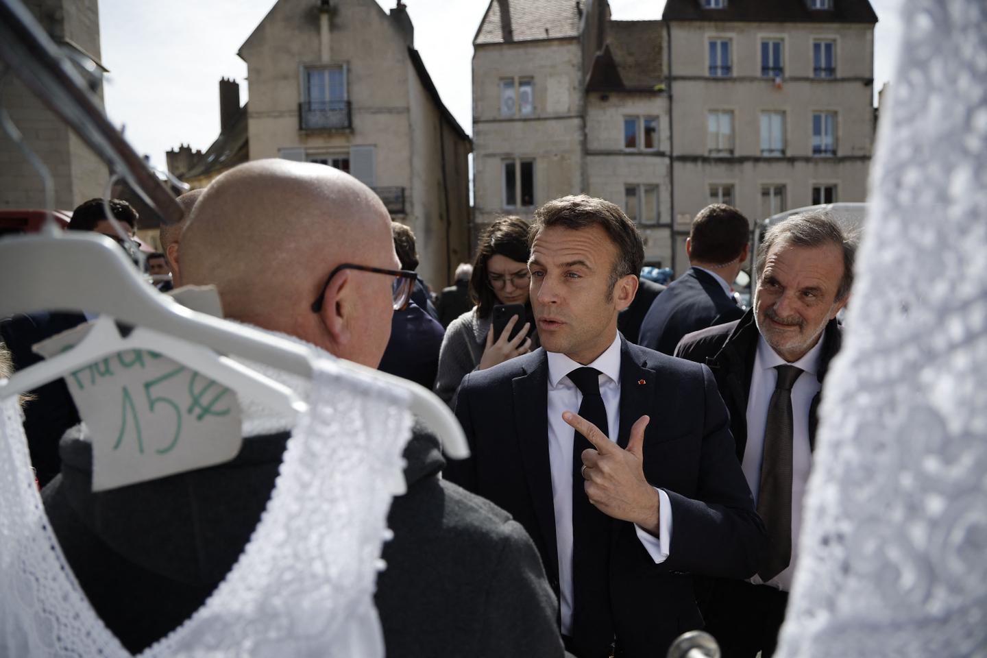 En el Doubs, Emmanuel Macron celebra la abolición de la esclavitud y el «orden» republicano