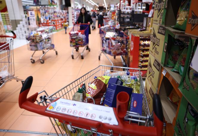 En un hipermercado Carrefour, en Villeneuve-la-Garenne (Hauts-de-Seine), 29 de marzo de 2023. 