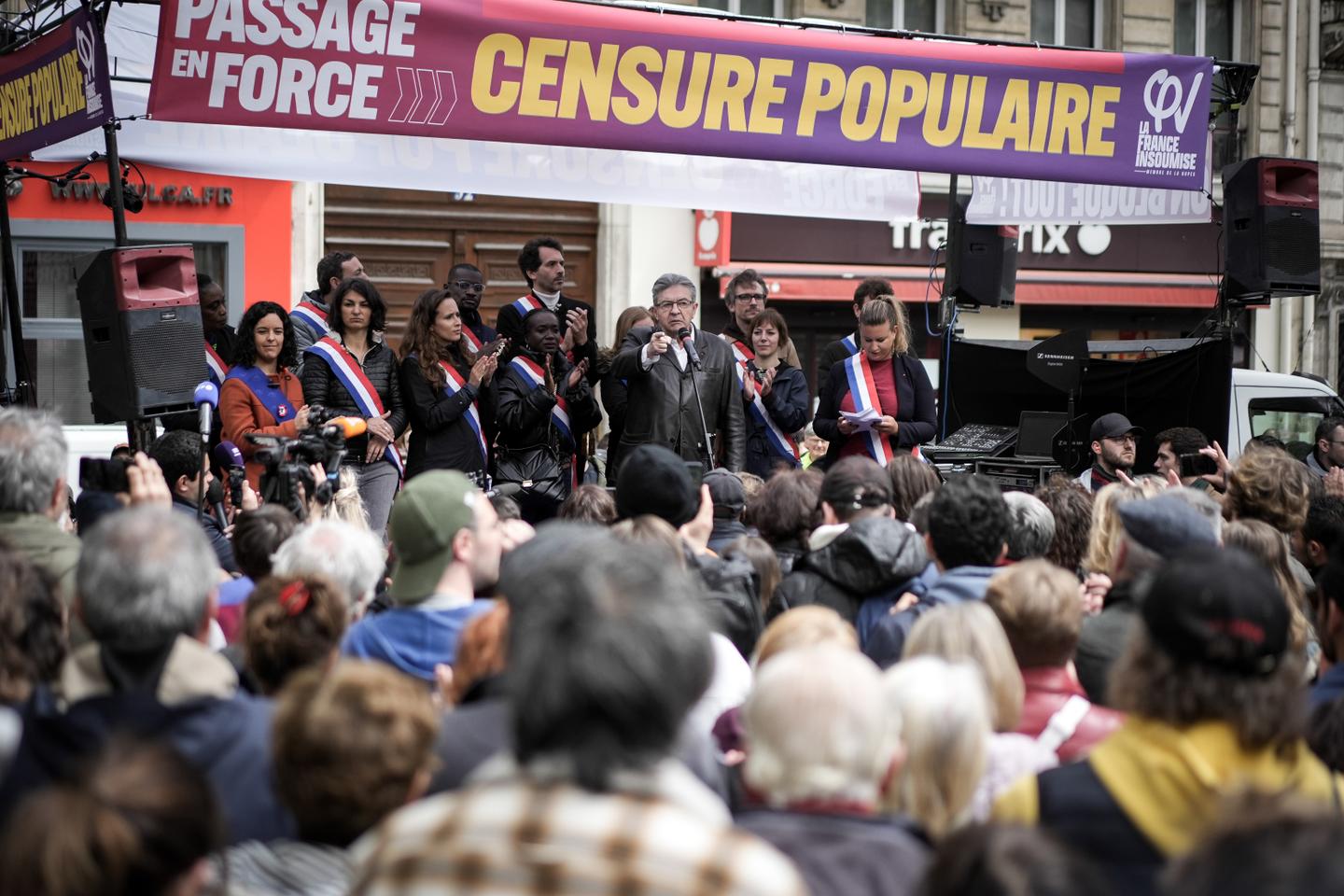 “La puja verbal antimacronista hace inaudible a la izquierda”