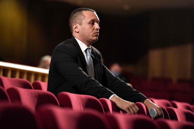 Ilias Kasidiaris, fundador del partido de extrema derecha Ellines, el 21 de octubre de 2020, durante su sentencia del Tribunal de Apelación de Atenas.