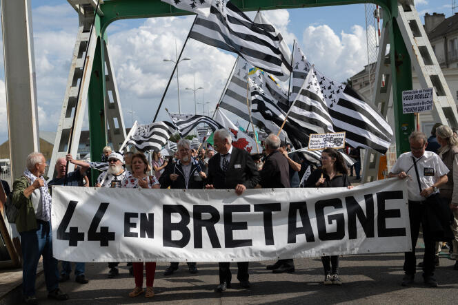 La asociación de Bretaña se reunió durante una manifestación para exigir la unión de Loire-Atlantique a Bretaña, en Saint-Nazaire, el 24 de septiembre de 2022. 
