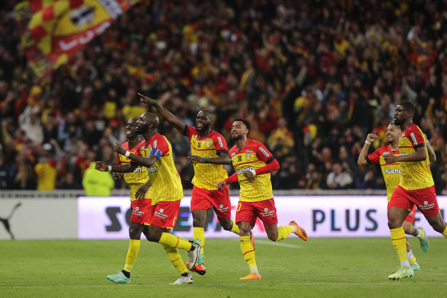 Ligue 1: 'The Lens model should inspire French clubs, especially those with  greater means'