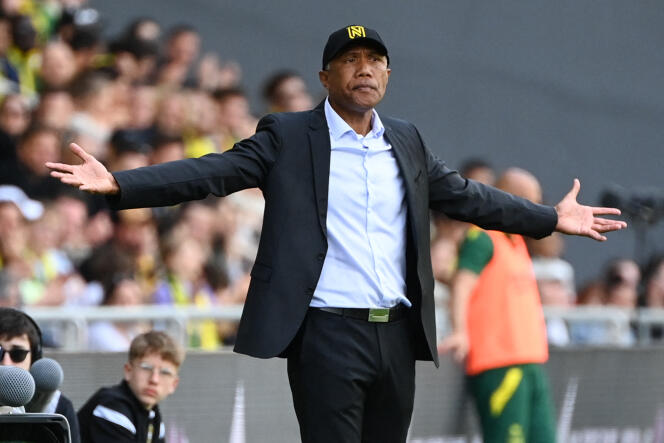 Former Nantes coach Antoine Kombouaré during his last match at the helm of the team, on May 7, 2023, against Strasbourg.