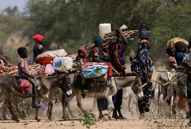 Refugiados sudaneses que huyeron de la violencia en Darfur, en Goungour, Chad, 8 de mayo de 2023.