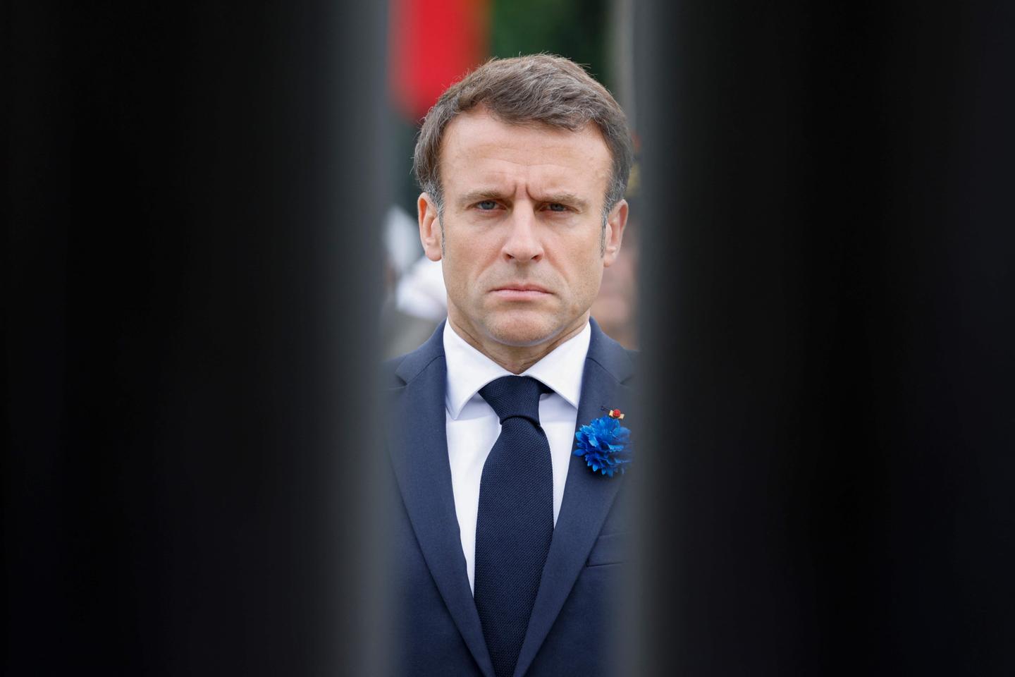 Two Variants Of The Same Fracture Between The President And The People